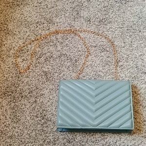 Sage purse with detachable straps